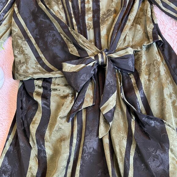 NWT Zara Woman Green & Black Stripe Print Faux Wrap Tie Front Dress - Small - Picture 6 of 15